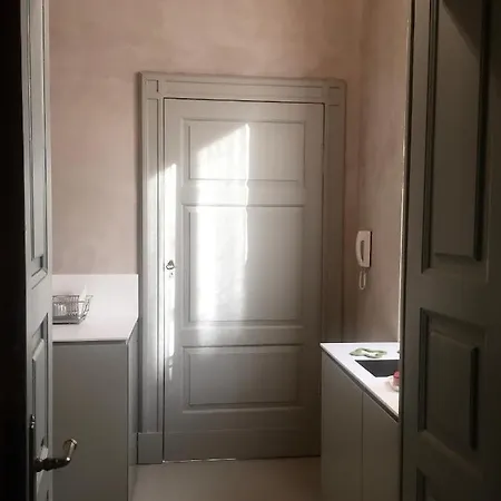 Palazzo Beccagutti Cavriani - Gallery E Frescoes Apartment