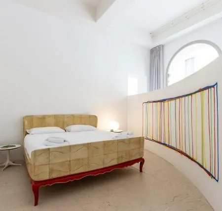 Palazzo Beccagutti Cavriani - Gallery E Frescoes *