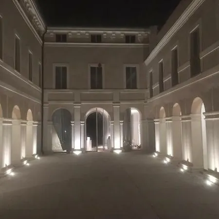 Palazzo Beccagutti Cavriani - Gallery E Frescoes Apartment